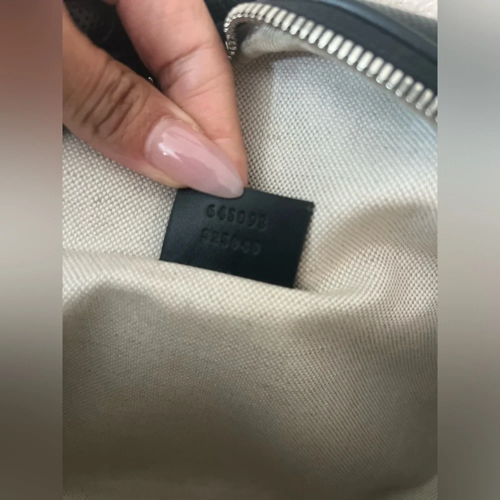 Gucci Bum Bag Bundle EUC - Picture 4 of 13